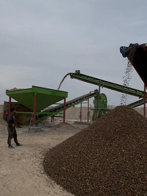 Screening unit at the crushing line
